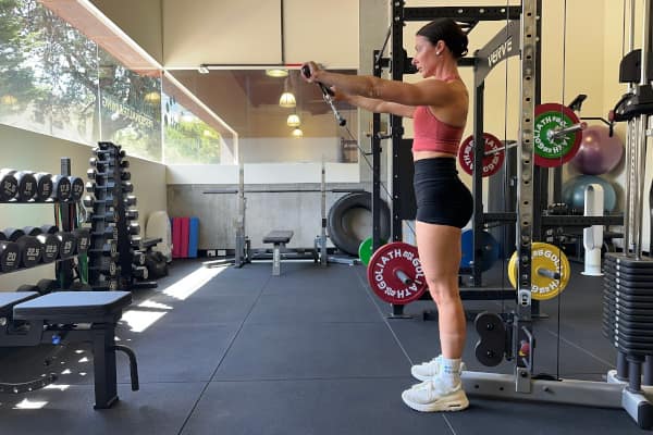 Cable Front Raise
