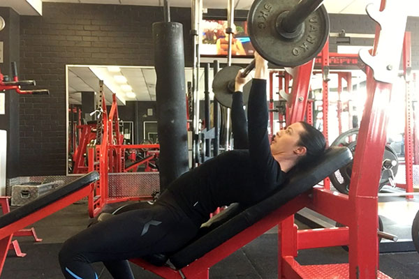 Close Grip Incline Bench Press