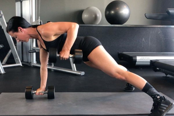 Dumbbell Renegade Row