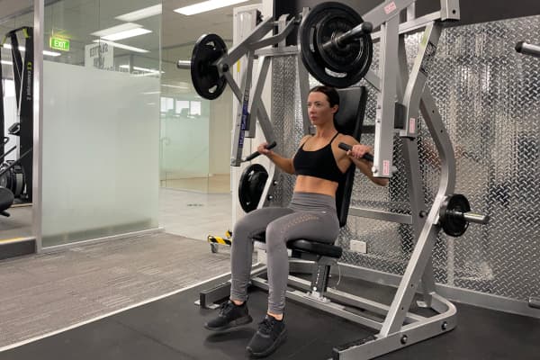 Iso-Lateral Chest Press
