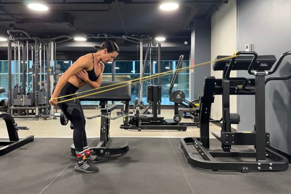 Powerband Single Straight Arm Pulldown