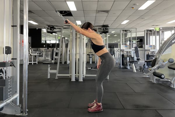 Single Straight Arm Pulldown