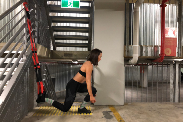 Suspension Trainer Bulgarian Split Squat