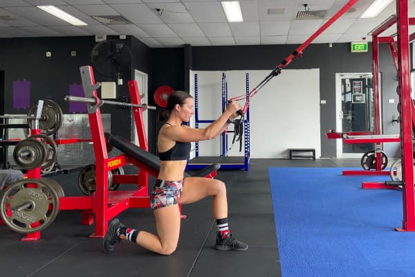 Suspension Trainer Reverse Lunge